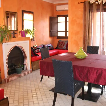 Meknes, 7 Au Village Naturiste Couple Only Hotel typu riad