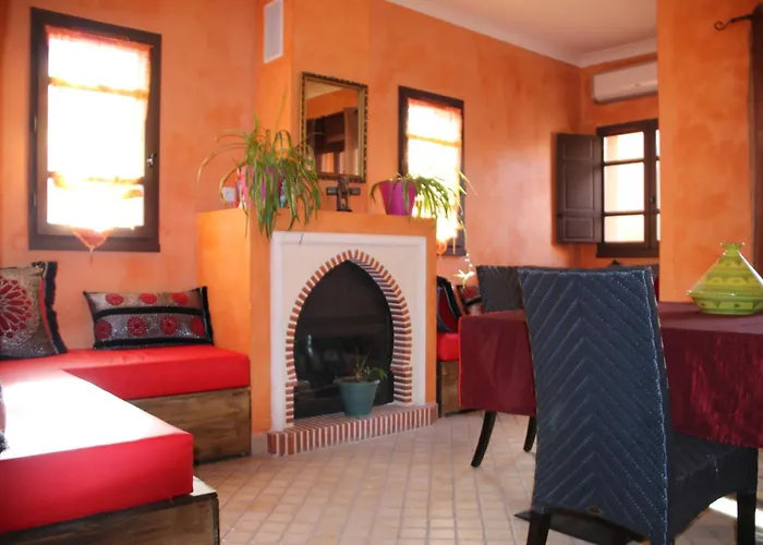 Meknes, 7 Au Village Naturiste Couple Only Riad Agde